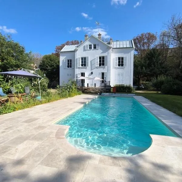 Domaine de Ris, hotel en Ris-Orangis