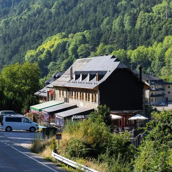 Hostal Pañart, hotel in Bielsa