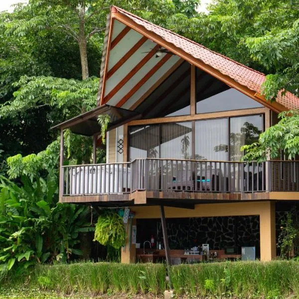 Hotel Ecopaisajes- Lake-Premier-Resort, hôtel à Quesada