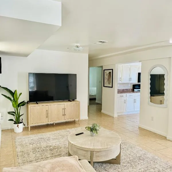 Cozy Evergreen Apartment by Newark Airport, hotel in Newark