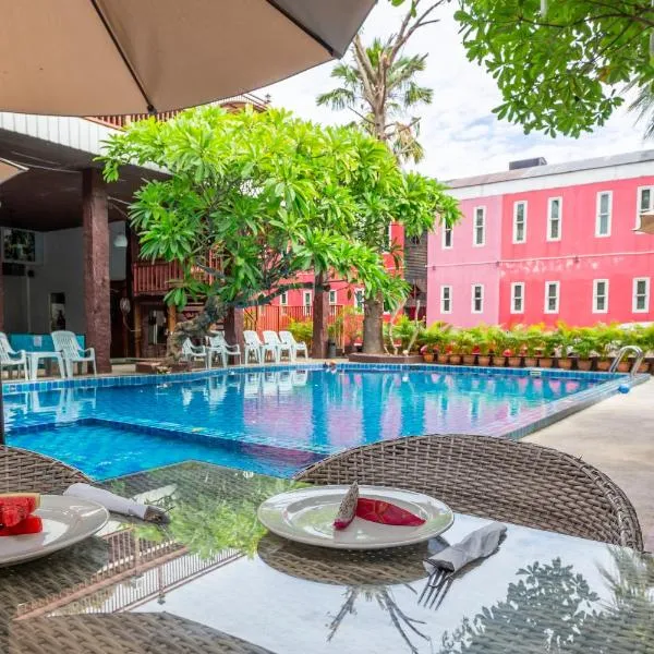 The Train Resort, hotel in Jomtien Beach