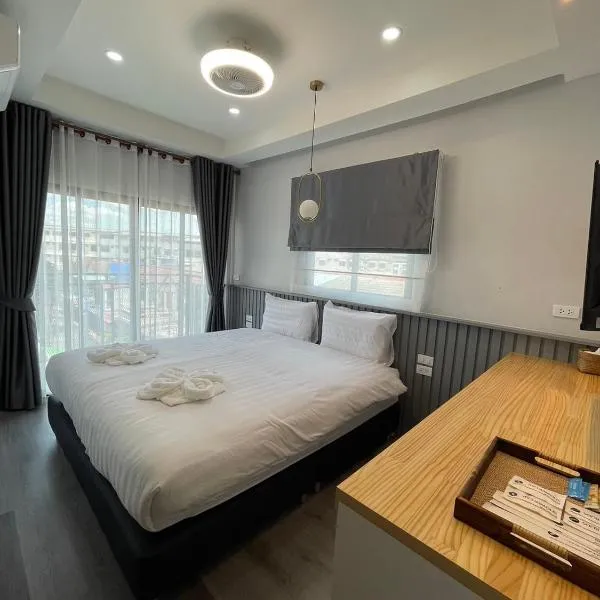 Acozyposhtel, hotel u Bangkoku