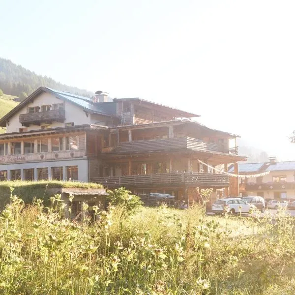 Almi's Berghotel, hótel í Obernberg am Brenner