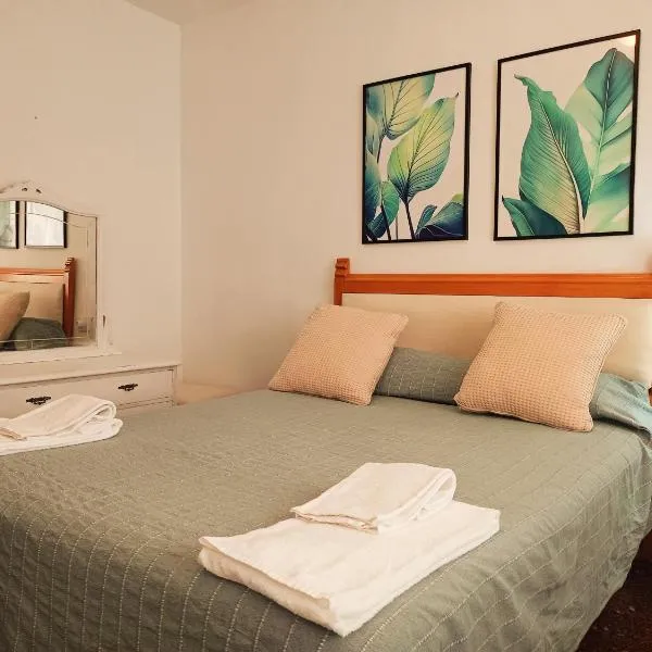 Pensión las Hojas, hotel in Tudela