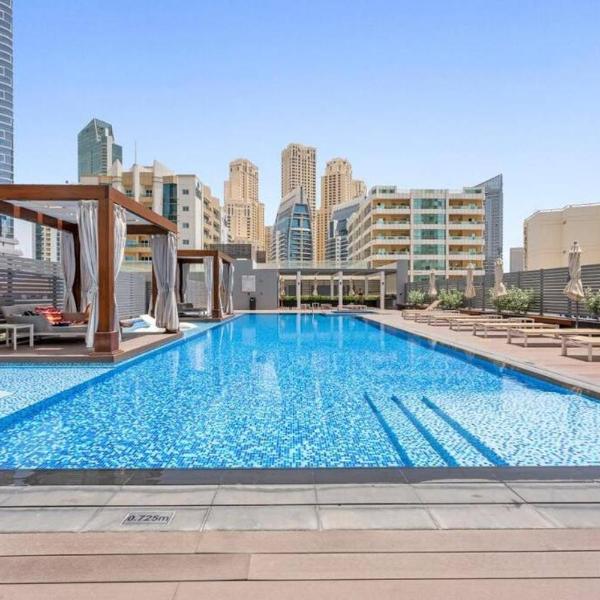 Lujo Dubai Marina, Dubái