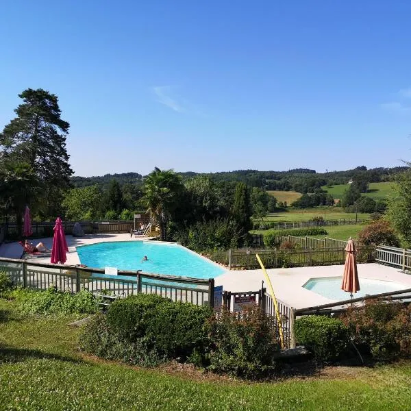 La belle étoile, hotel v destinaci Reygade