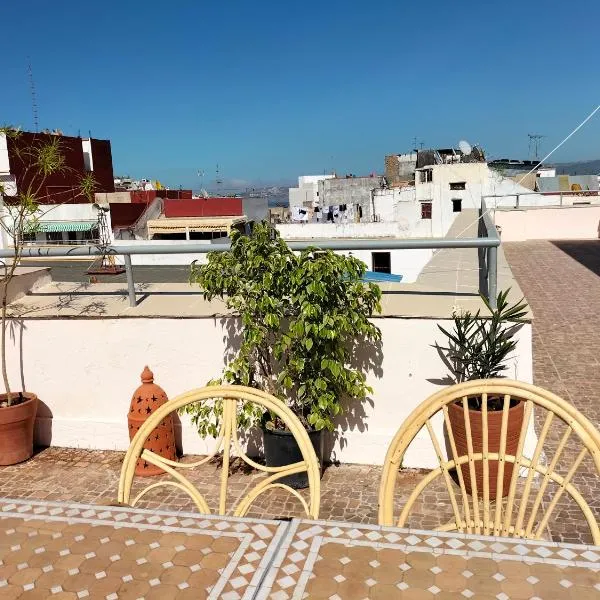Appartement lumineux à Tanger avec terrasse, hotel v destinaci Tanger