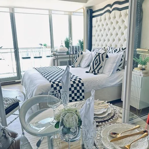Viesnīca Azure Urban Resort - St Tropez Tower Staycation Unit with a European Touch Manilā