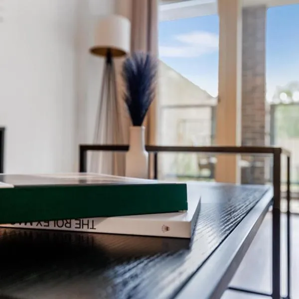 Graceful Stays - Self Contained Spacious 2 Bed Apartment Stratford, hotel in London