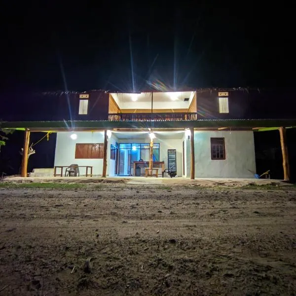 Surfcamp katiet mentawai, Hotel in Katiet