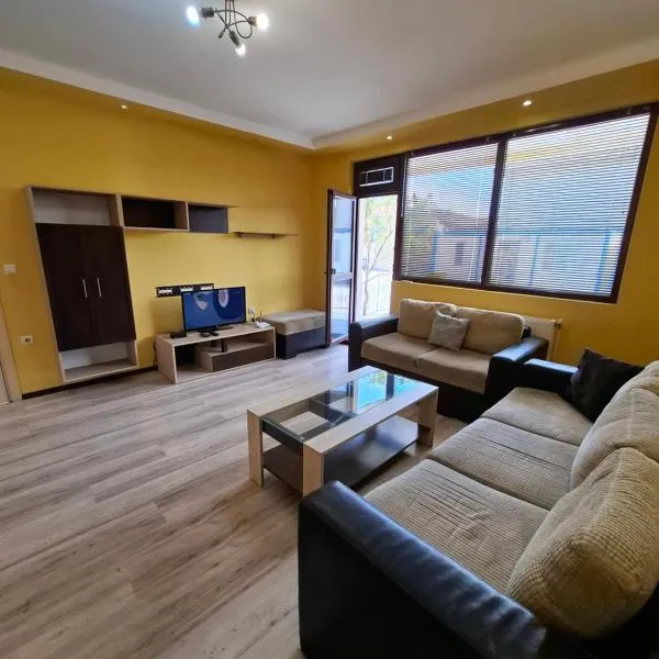 LA Vie, hotel v destinaci Opanets