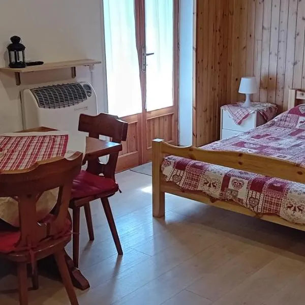 Monolocale Il Capriolo - Abetone, hotel v destinaci Abetone