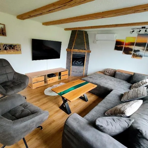 Chalet Wahida- Wellness Oase im Neckertal!, hôtel à Sankt Peterzell