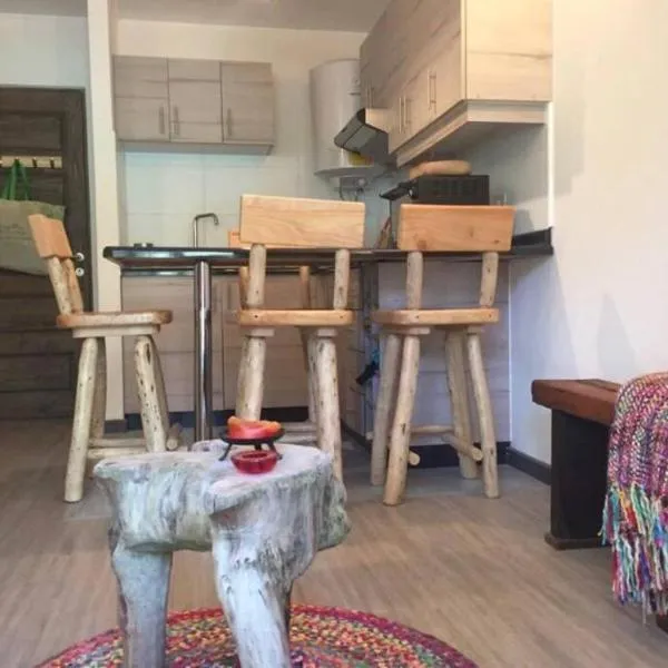 Dpto 4 personas 1er piso con patio Pucon, ξενοδοχείο σε Pucon