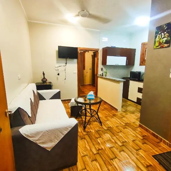 Azazi house、クセイルのホテル