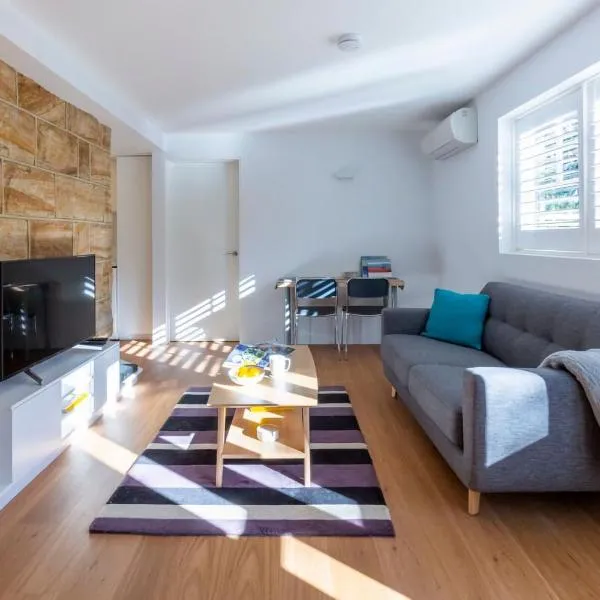2BDR Brand New Apt Moments from RNSh St Leonards、シドニーのホテル