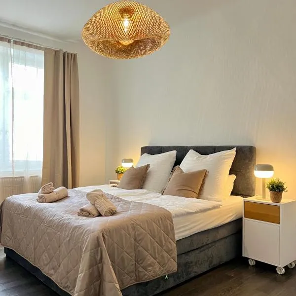 Stuttgart Zentrum - Hölderlinplatz - 80qm - EG: Stuttgart'ta bir otel