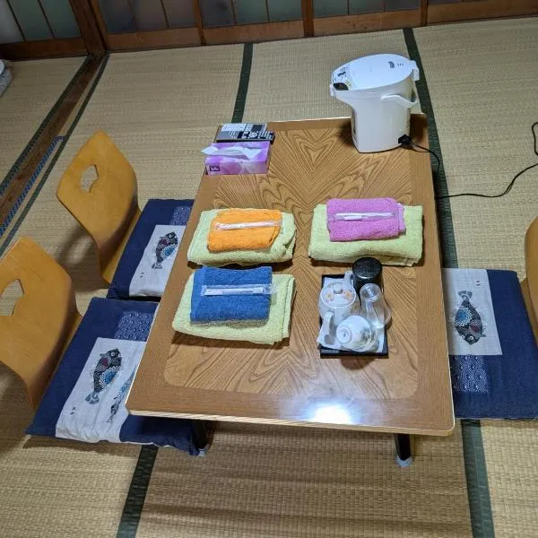 Minshuku Takahashi Kashibuneten, hotel a Maisaka