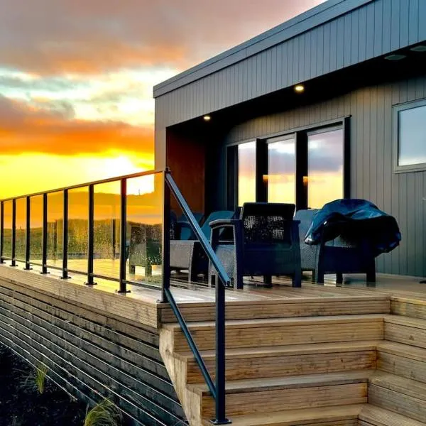 Luxury Absolute Ocean View Lodge，位于Waverley的酒店