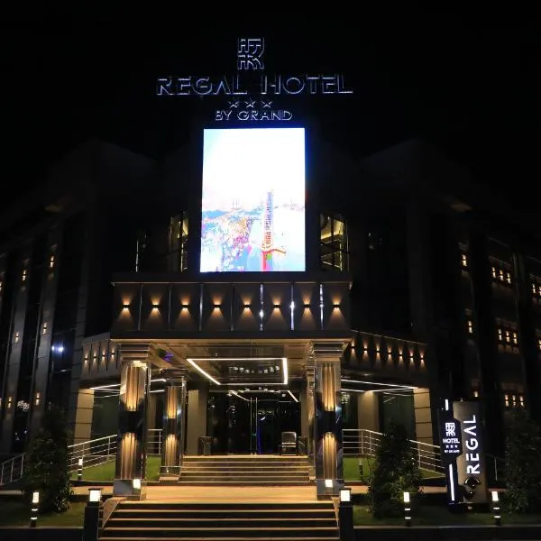 Regal Hotel by Grand, hotell Navoiys
