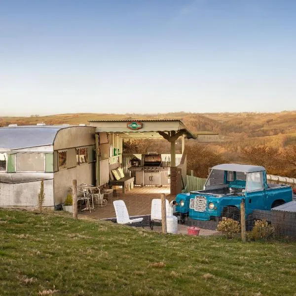 Bluebird Penthouse & Land Rover Hot Tub, hotel in High Bickington