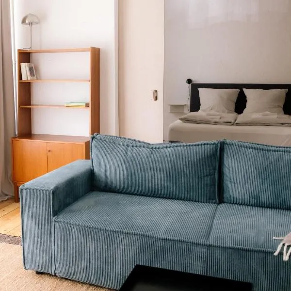 Cosy Apartment in Schillerkiez, hotel in Berlijn