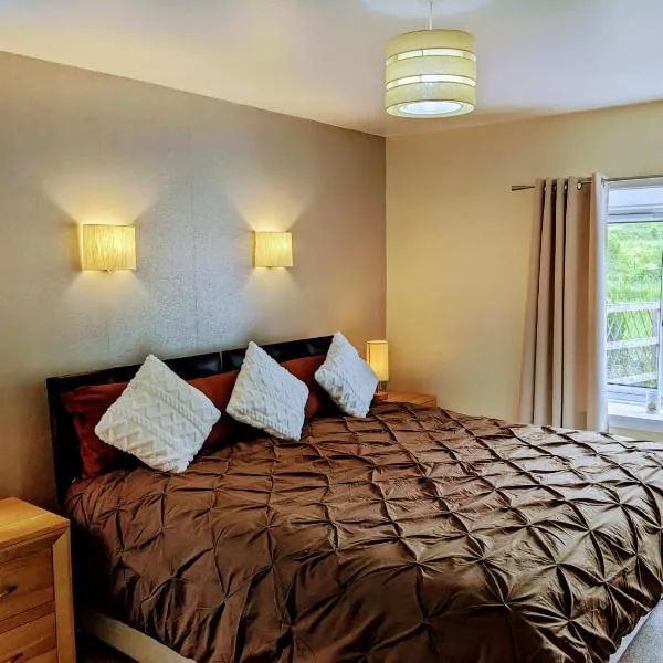 Studio cottage, hotel in Tummel Bridge