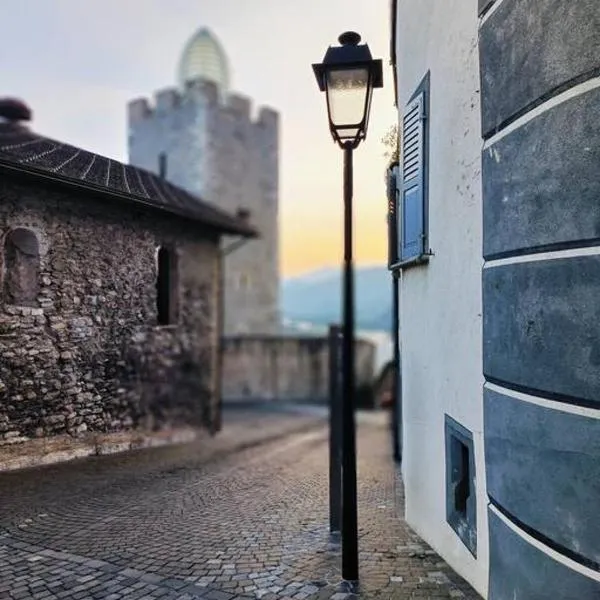Casa Jenini - Wohnung im Patrizierhaus neben Schloss Leuk, hotel i Leuk