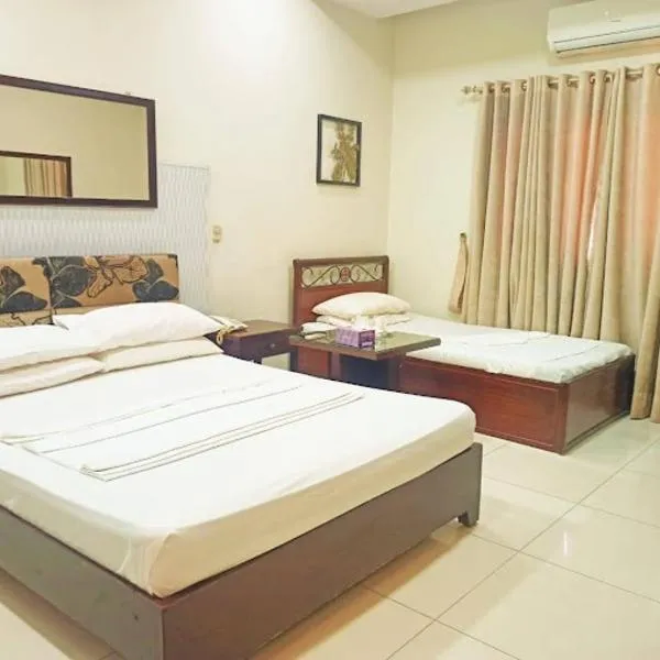 Hotel Silver Sand Multan, khách sạn ở Multan