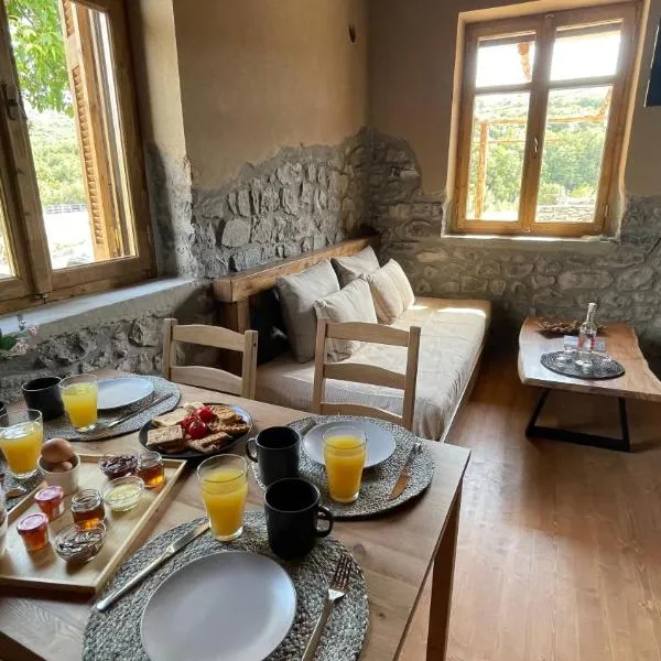 ΠΕΤΡΑΣΤΕΡΟ rooms, ξενοδοχείο σε Vérnikon