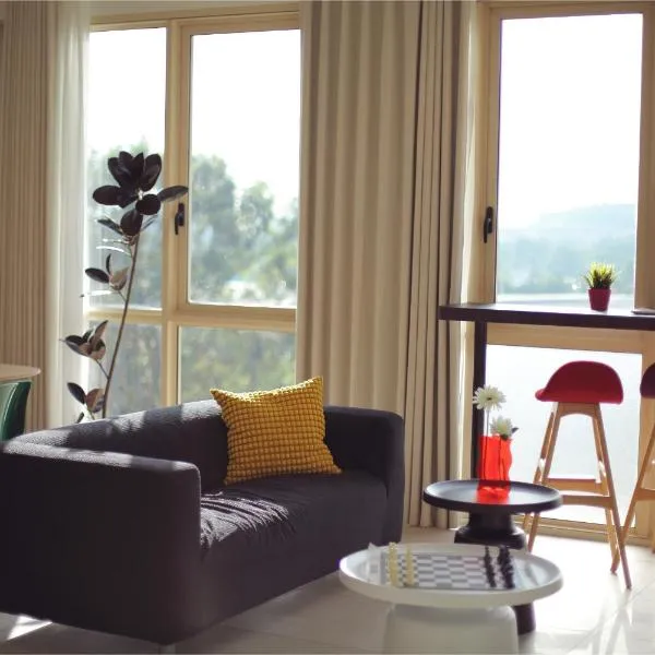 Afiniti 2BR Sunlit Designer - 3 Min To Legoland、Iskandar Puteriのホテル