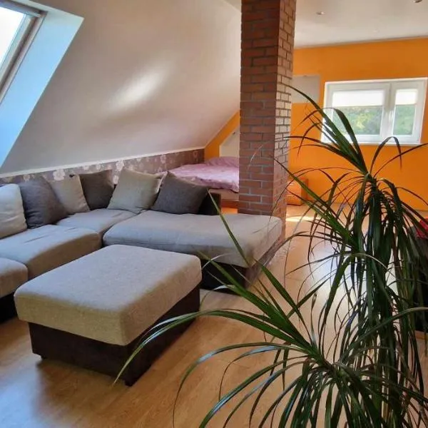 EasyStay Tartu, hotel en Uhti