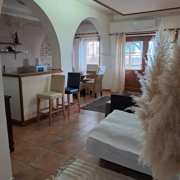 Apartman Romana, ξενοδοχείο σε Poštorná