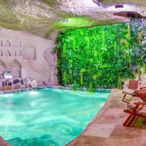 Aşk-ı Nare Cave Hotel - Swimming Pool & SPA, hôtel à Nevşehir