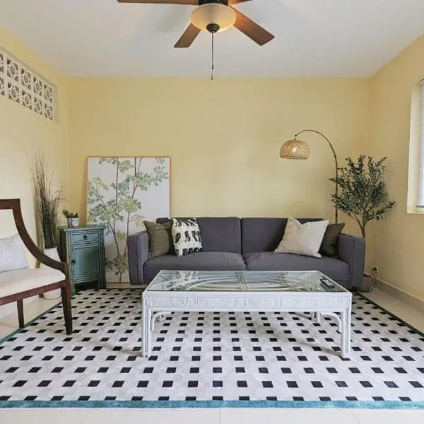 Ocean Villa Guam, hotel v Tamuningu