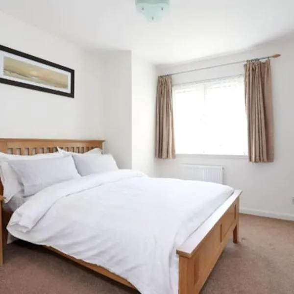 2-Bed Condo Best of Beach & City, FREE Parking, hotel in Aberdeen