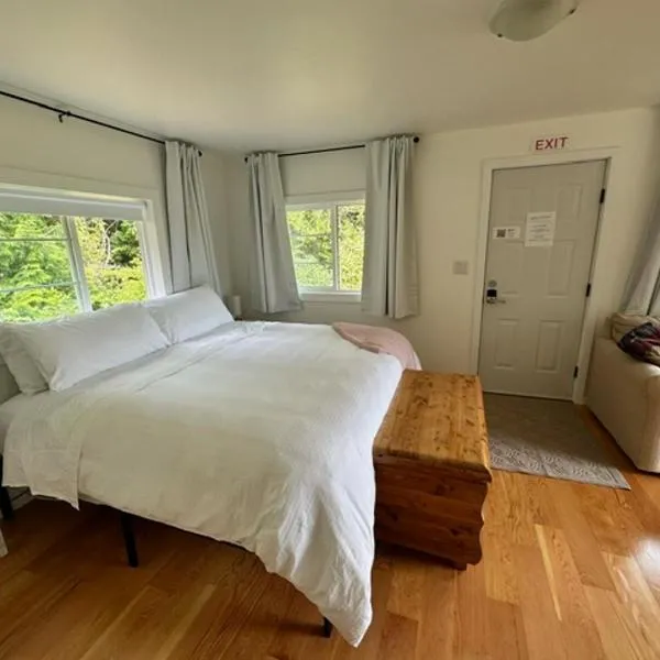 Silva Bay View BnB, hotel in Gabriola