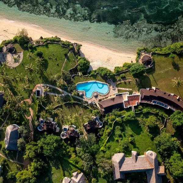 Hillpark Amare Resort, ξενοδοχείο σε Tiwi