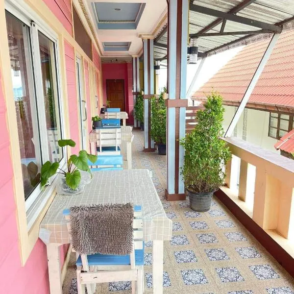 เกาะล้านStory, hôtel à Ko Larn