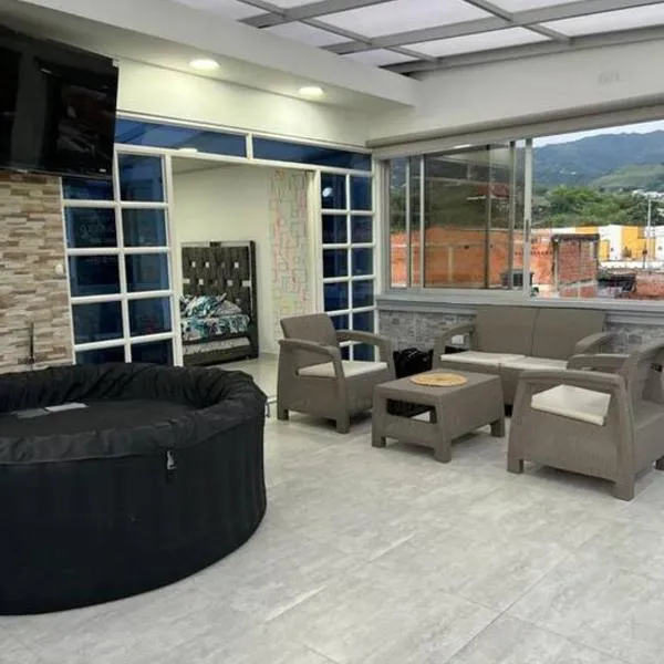 Queen travel apartment, ξενοδοχείο σε Dosquebradas