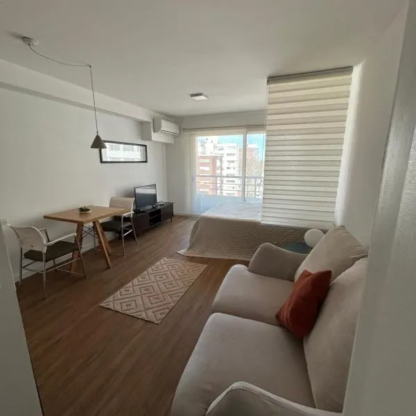 Hermoso monoambiente en Punta Carretas piso 8, hotel en Montevideo