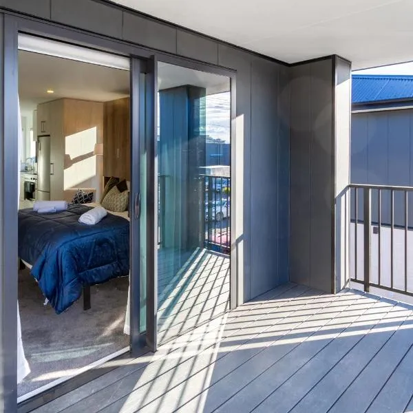 Santorini Sunset Haven，位于基督城的酒店