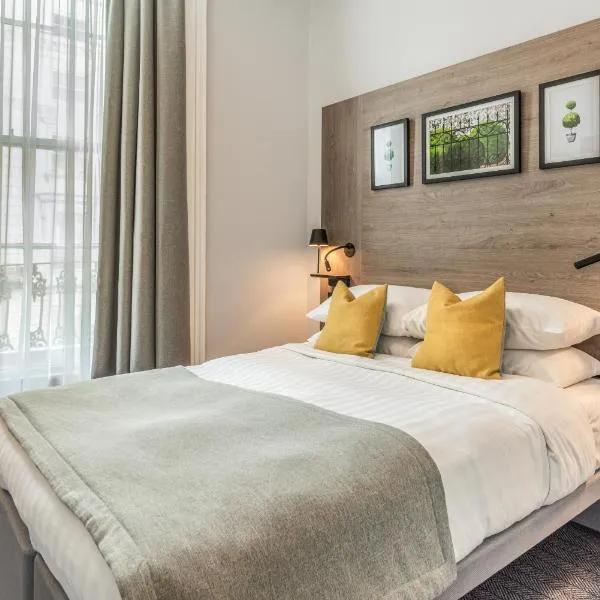 Princes Square, hotel i London