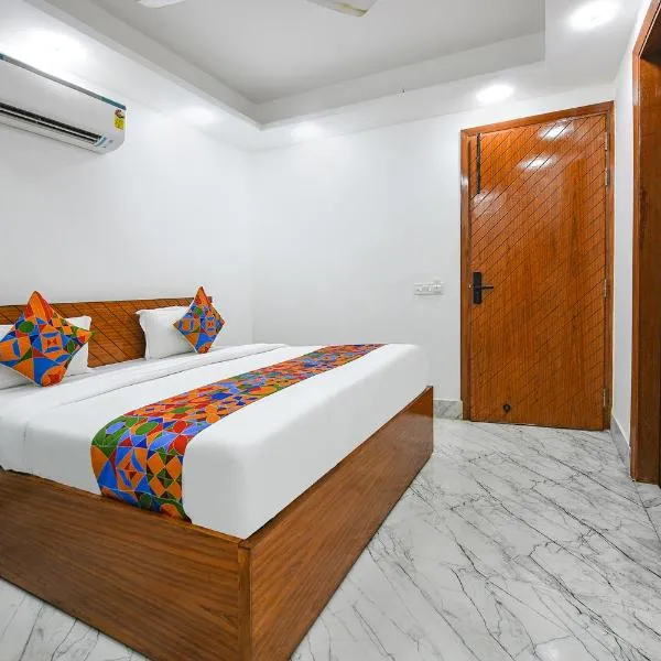 FabExpress The Cozy Cloud, hotel in New Delhi