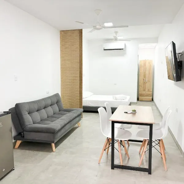Loft del Río Honda - Apartaestudio completo con parqueadero y aire acondicionado，位于亨达的酒店