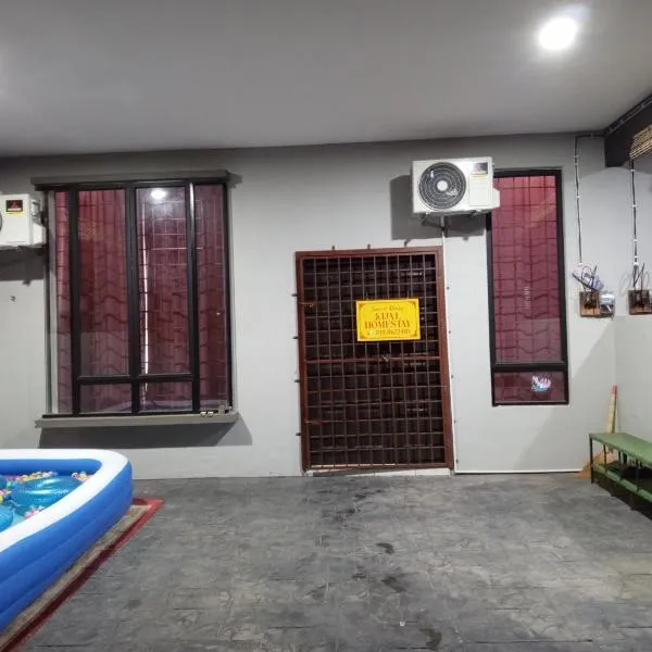 Kijal Homestay, hotel in Kemasik