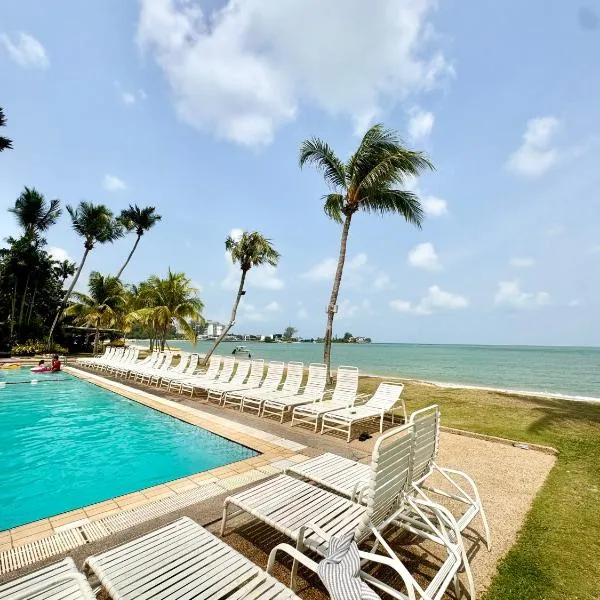 GOLDEN WAVE HOMESTAY 3BR The Regency Port Dikson, Hotel in Kampong Si Rusa