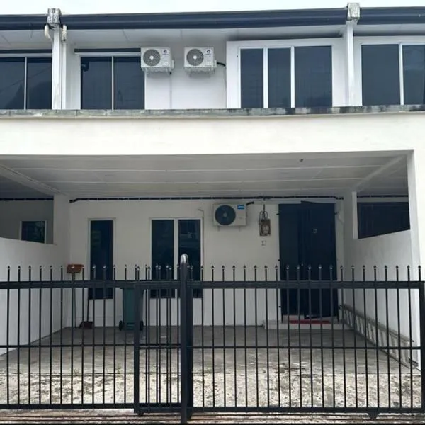 Belian Homestay Sibujaya, hotel en Sibu
