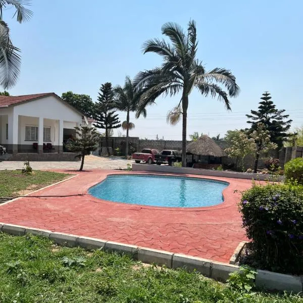 Sunlit Home-Away Solutions, ξενοδοχείο σε Lusaka