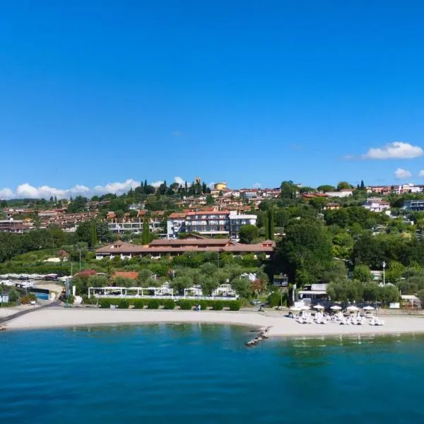 AHG Riva Del Sole Hotel - Adults Only、モニーガのホテル
